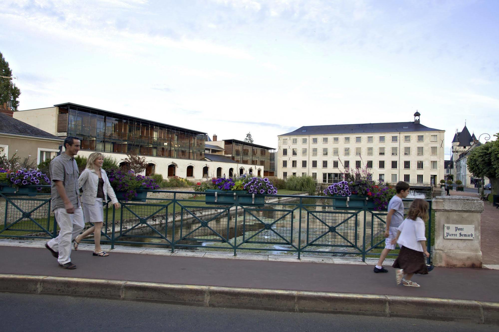 Pierre & Vacances Le Moulin Des Cordeliers Loches Exterior photo